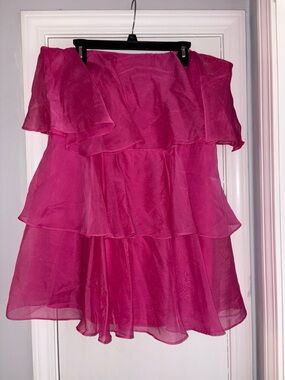 Abercrombie Ruffled Tiered Hot Pink Strapless Dress